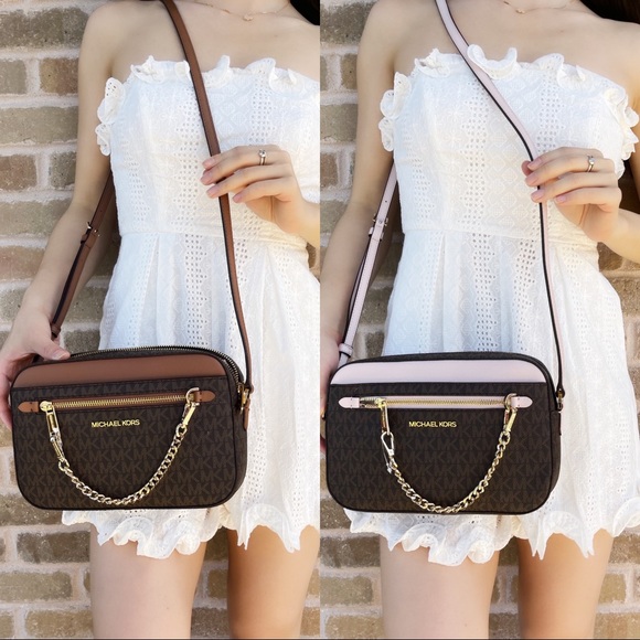 Gaby’sBags💕NWT Michael Kors Crossbody - Picture 2 of 9